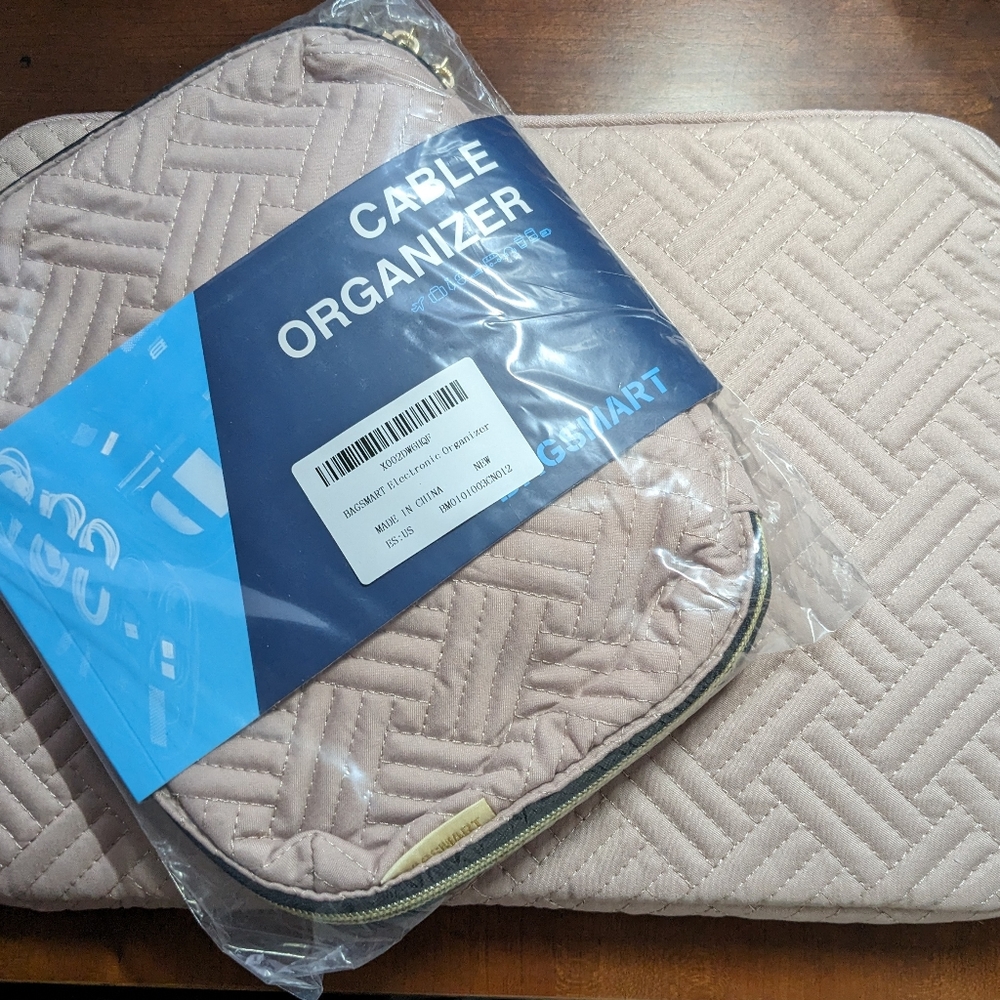 Laptop sleeve and cable organizer